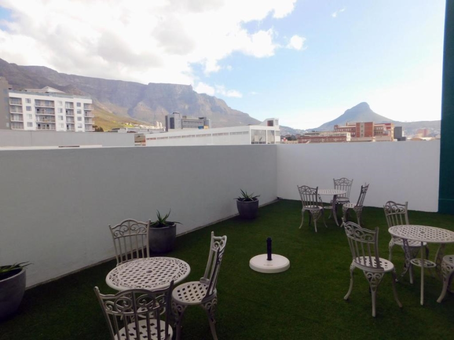 To Let 1 Bedroom Property for Rent in Woodstock Western Cape